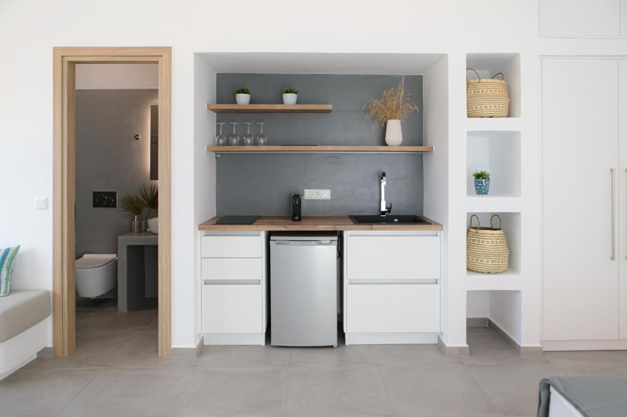 Seanfinity Beachfront Suites Mikrí Vígla Kültér fotó