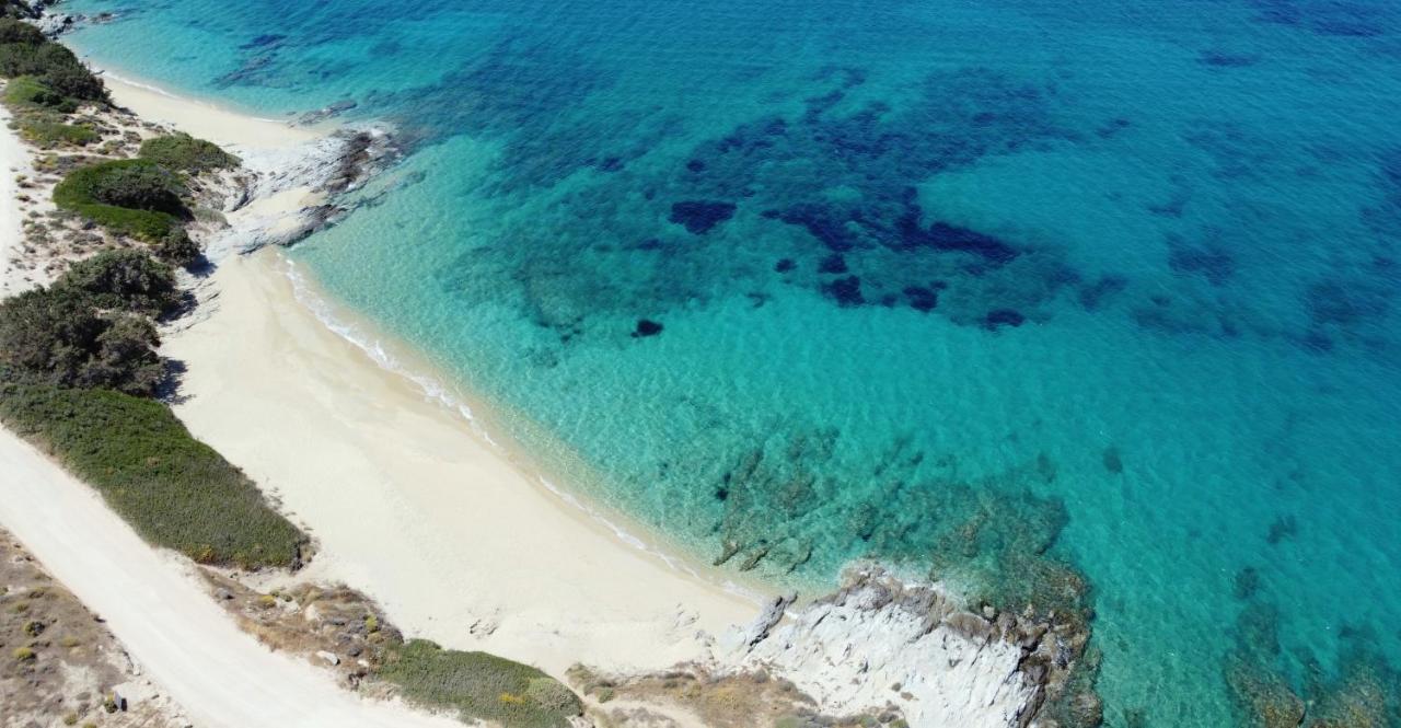Seanfinity Beachfront Suites Mikrí Vígla Kültér fotó