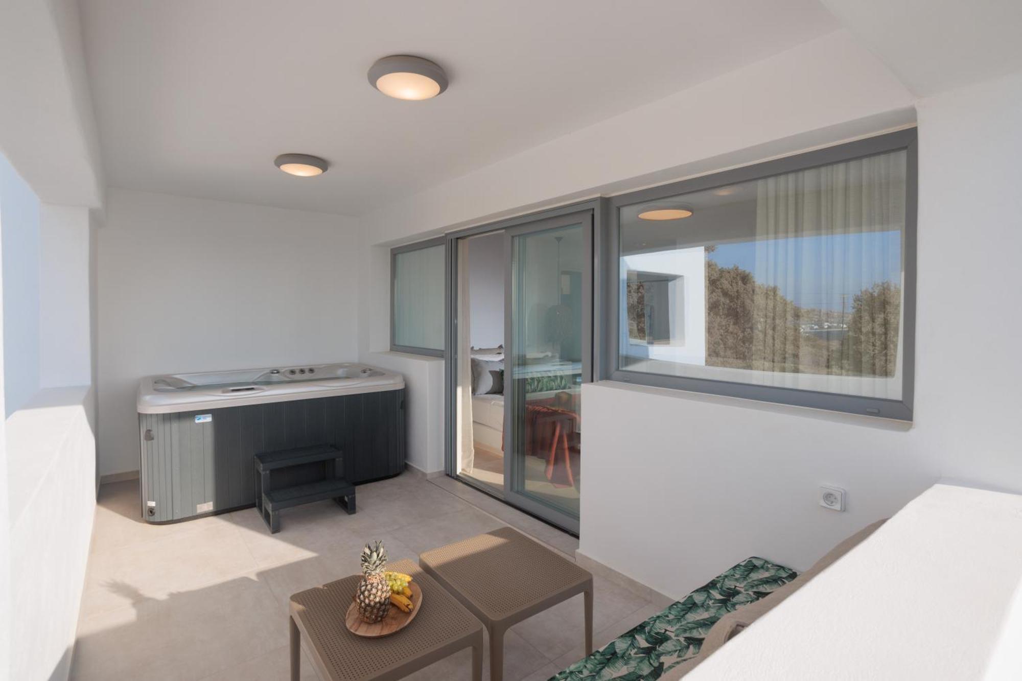 Seanfinity Beachfront Suites Mikrí Vígla Kültér fotó