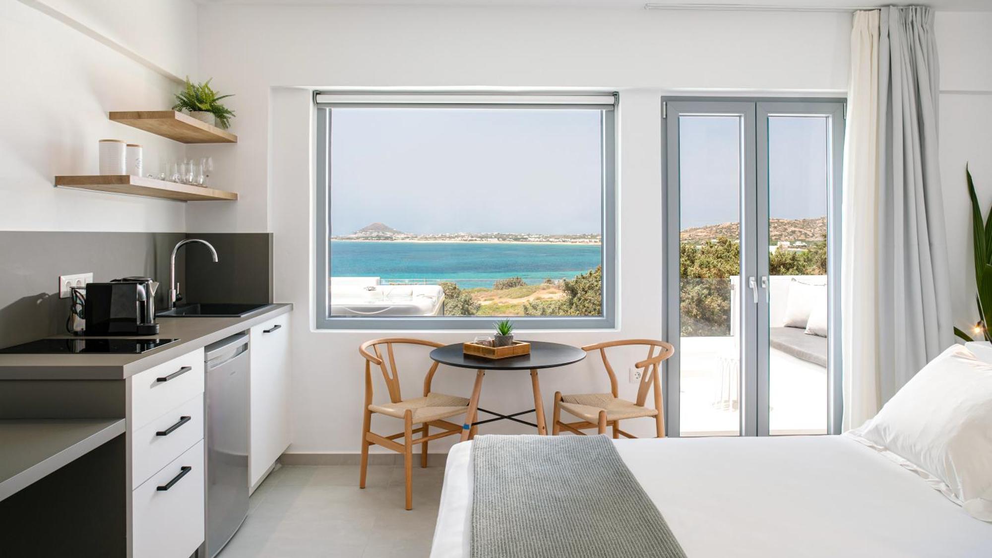 Seanfinity Beachfront Suites Mikrí Vígla Kültér fotó